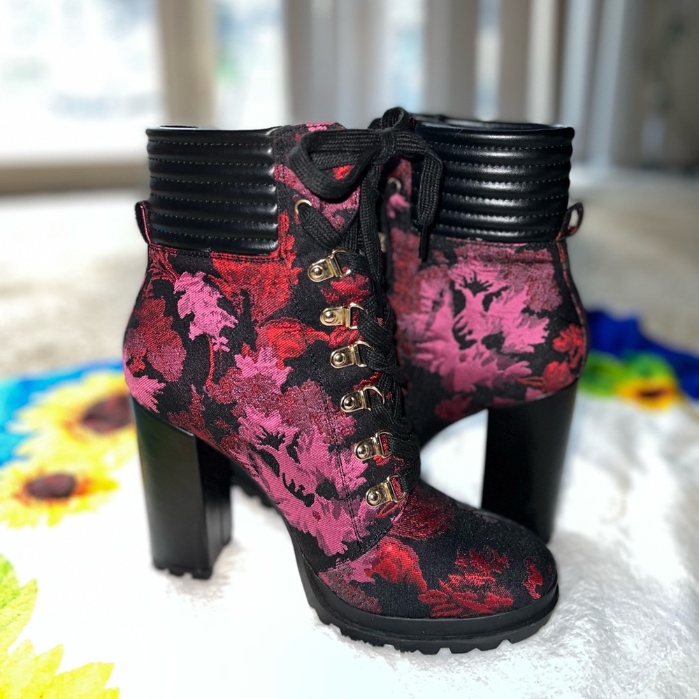Gorgeous Flower Heel Boats 💐👠🦋💖